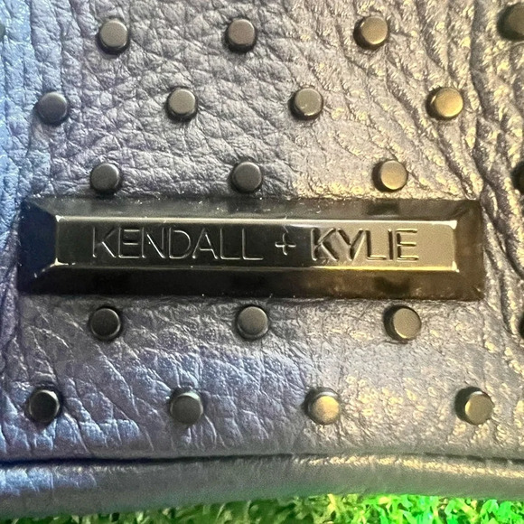 KENDALL & KYLIE mini backpack 🎒 - Picture 3 of 7